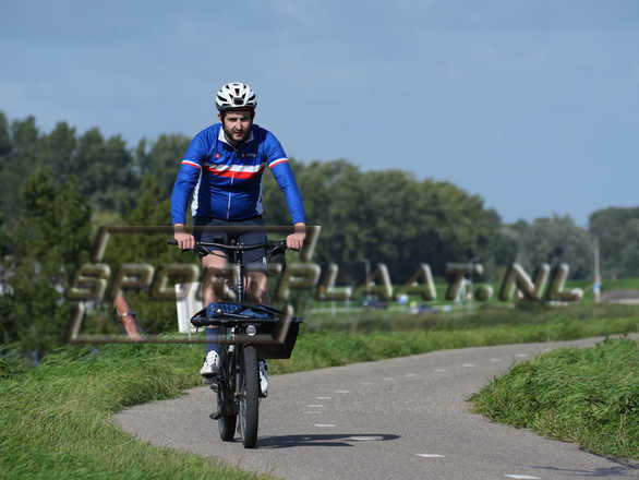 D7014.jpg